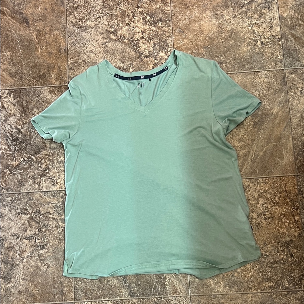 GAP Women's Mint Short Sleeve V-Neck Tee